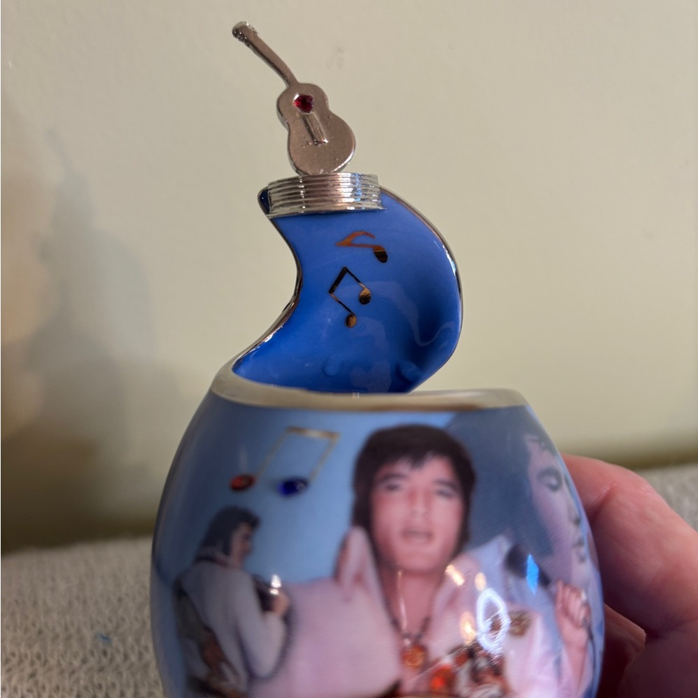 The Bradford Exchange Blue and Silver Holiday Ornament - Picture 4 of 6